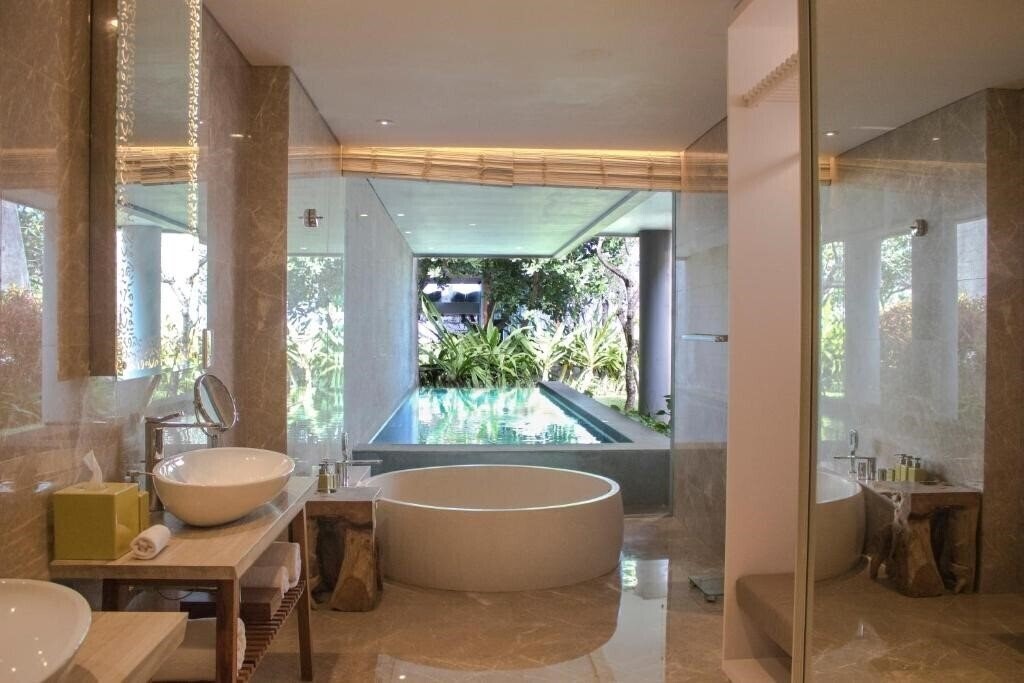 Фотография Maya Sanur Resort & Spa 5*