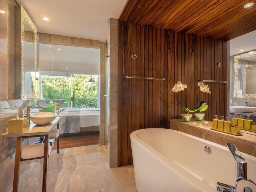 Картинка Maya Sanur Resort & Spa 5*