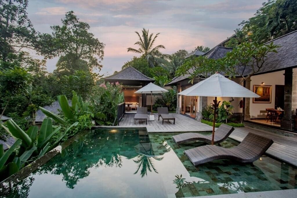 Отель The Lokha Ubud 4*