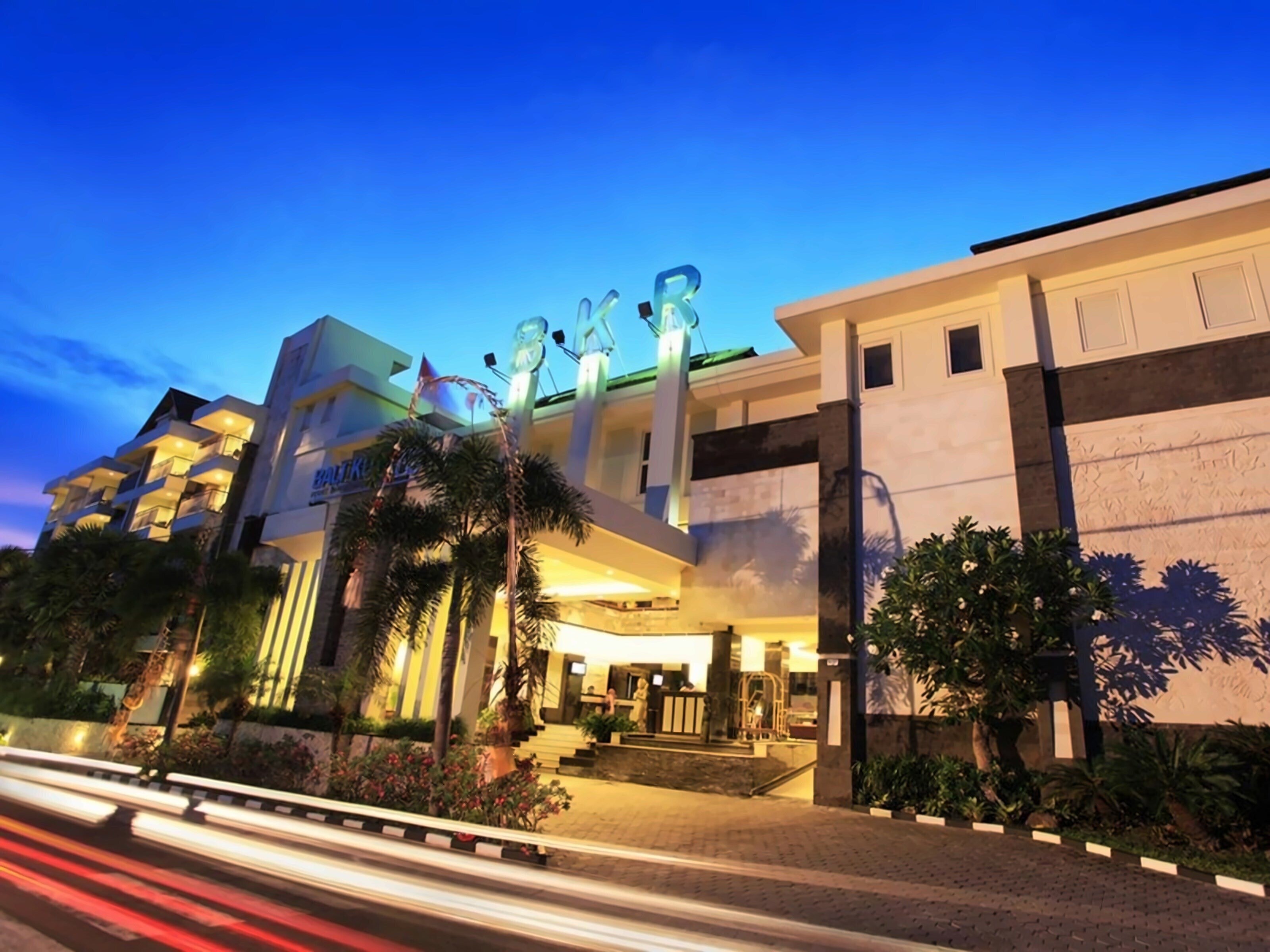 Отель Bali Kuta Resort Hotel & Convention Centre 4*