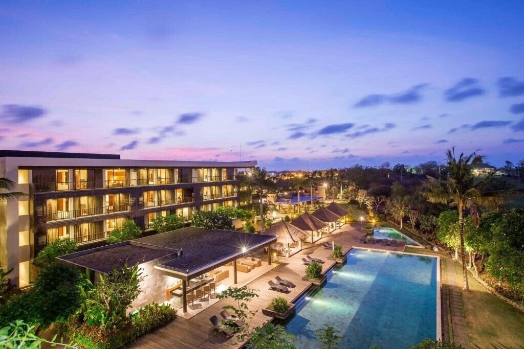 Готель Le Grande Bali Uluwatu 4*