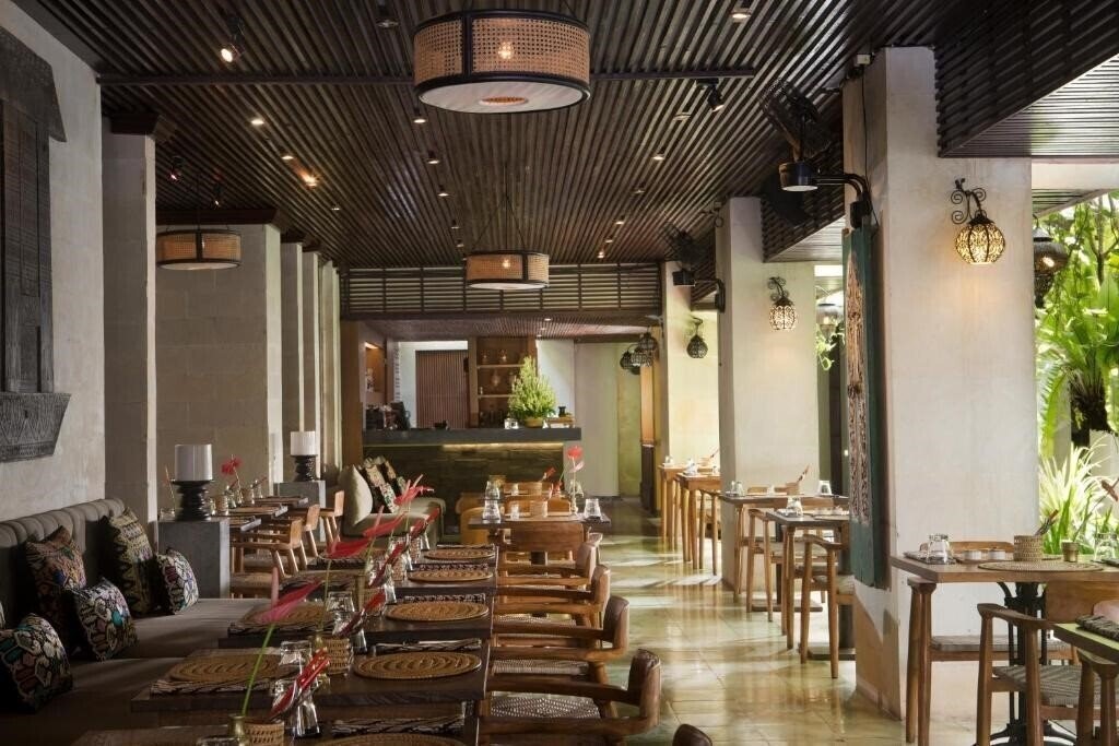 Изображение Ubud Village Hotel 4*