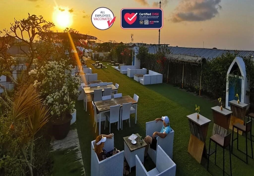 Готель The Akmani Legian 4*