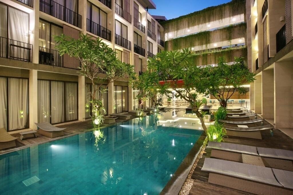 Фото Hotel Terrace At Kuta 3*