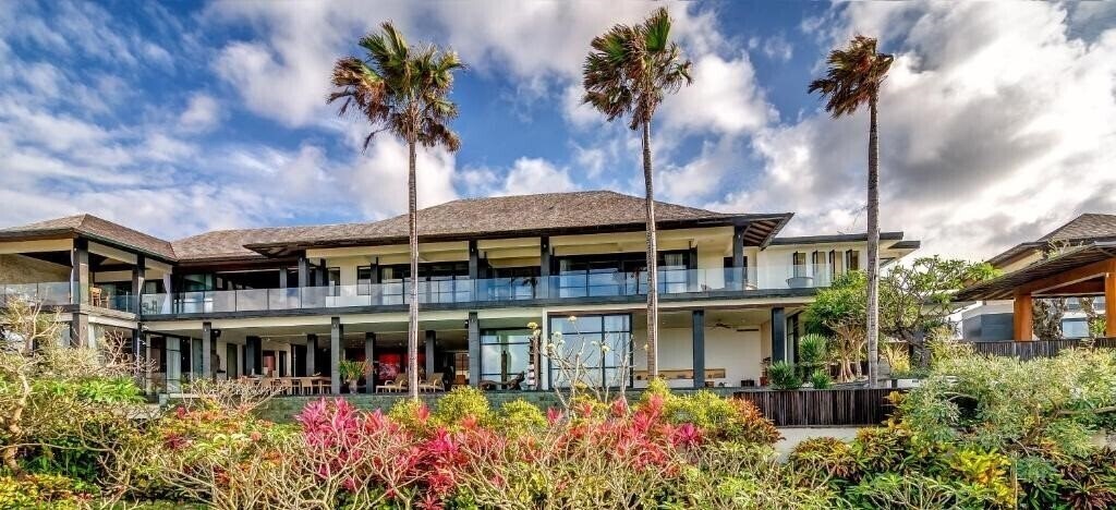 Отель The Villas 5*