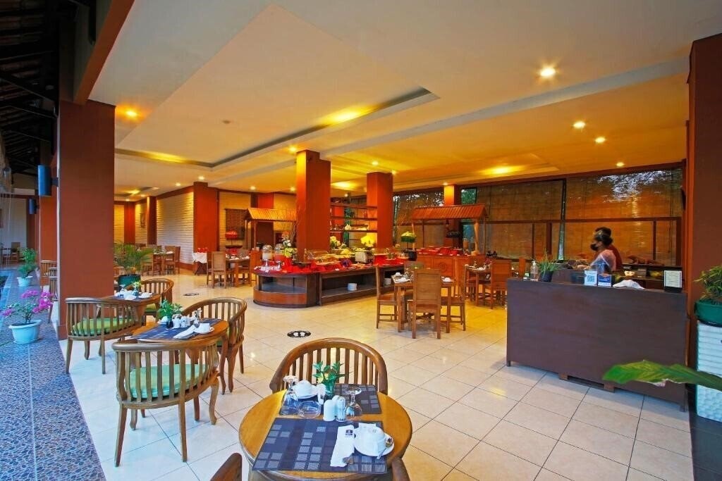 Картинка Jayakarta Suites Komodo Flores 4*