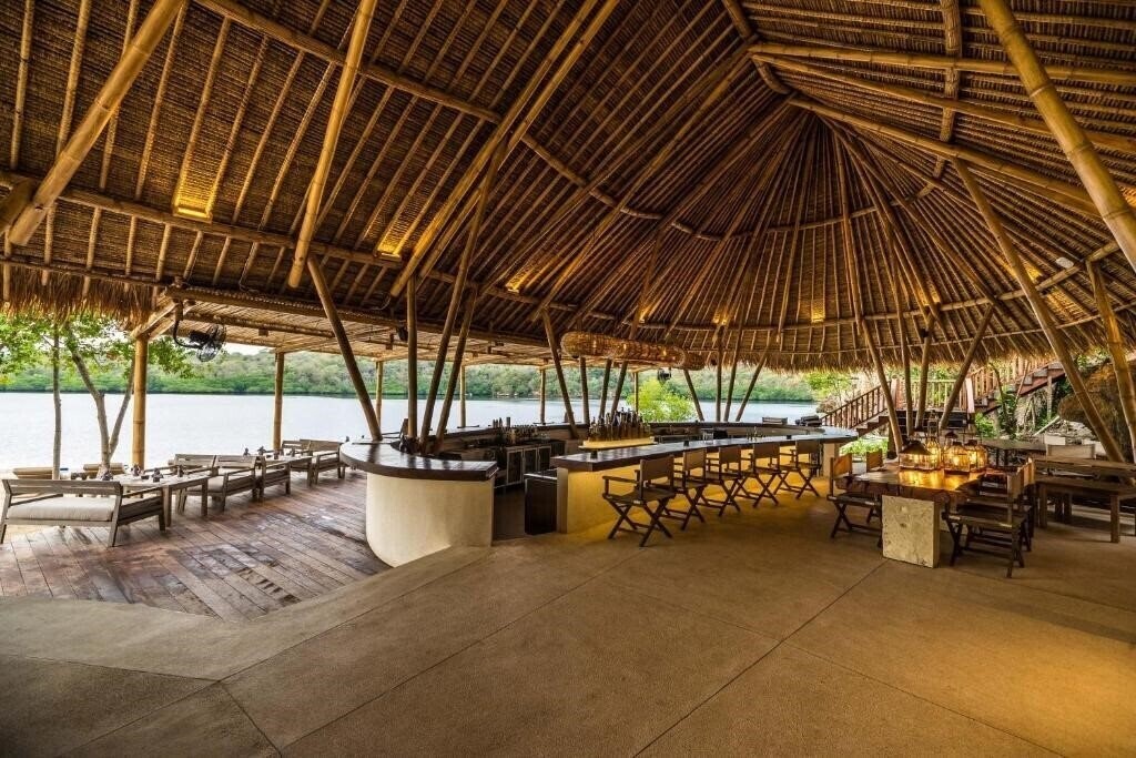 Фотографія Menjangan Dynasty Resort 4*