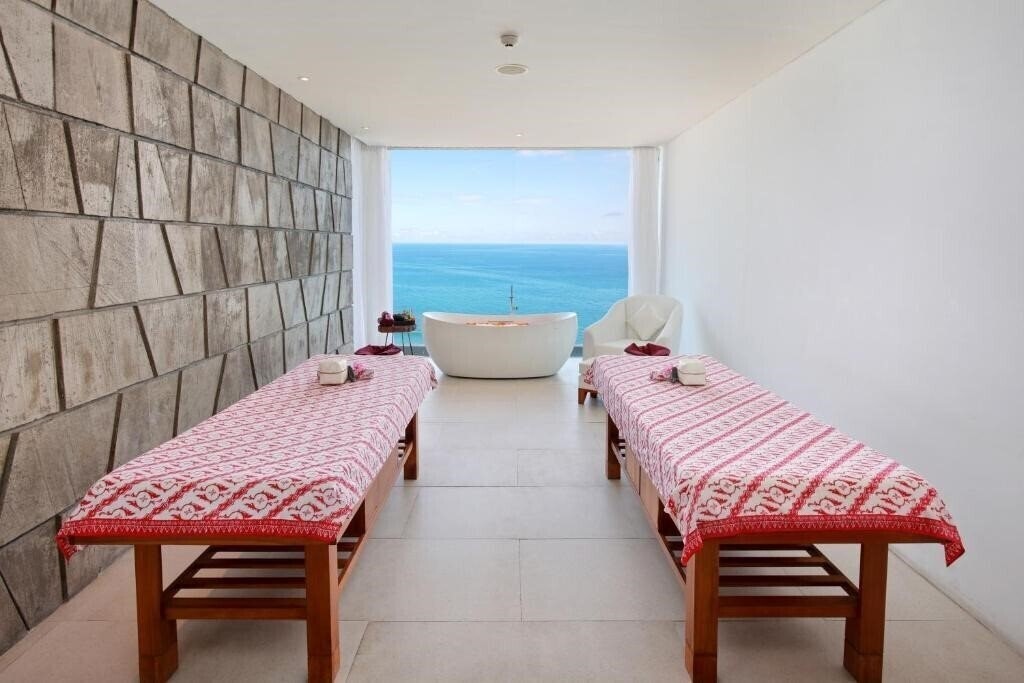 Фото Katamaran Hotel & Resort 5*