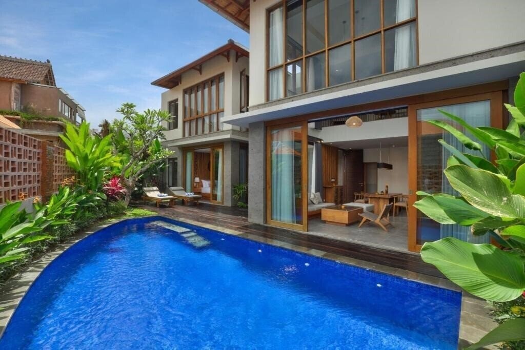 Фотографія Teratai Villa Canggu 4*