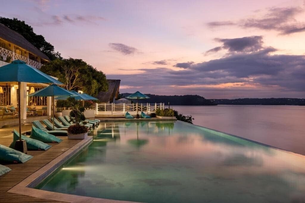 Отель Pramana Natura Nusa Penida 5*