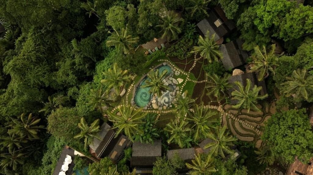 Готель Bambu Indah Resort 5*