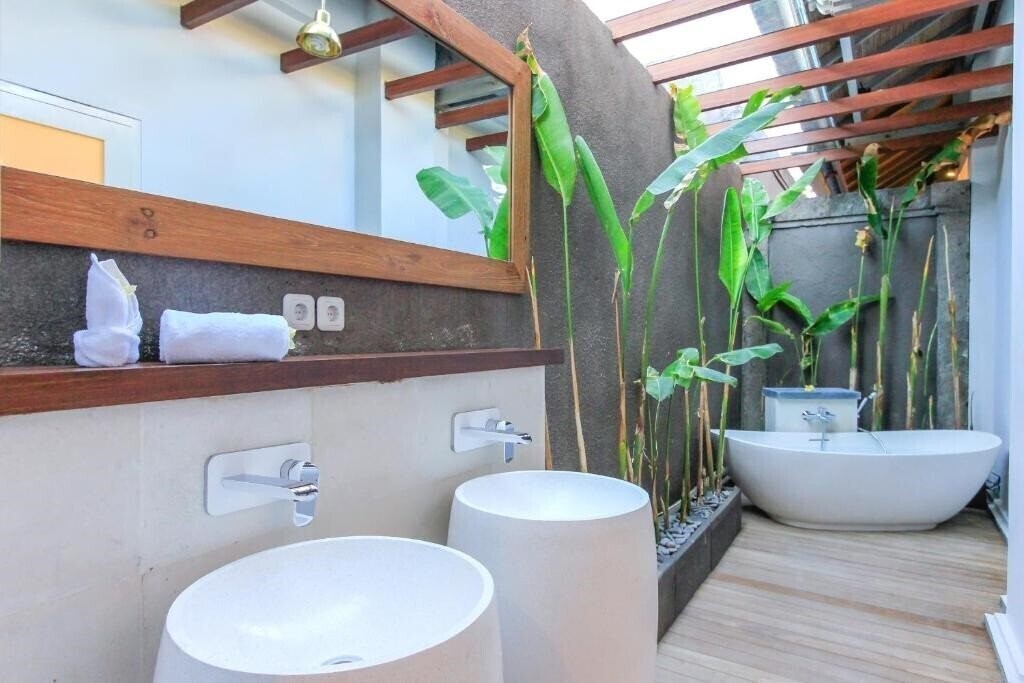 Фотографія Villa La Luvier 4*