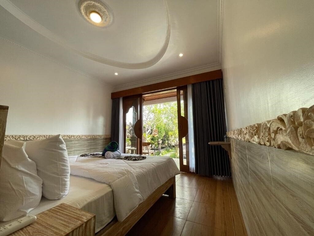 Фото Mikuk Cottages Canggu 4*