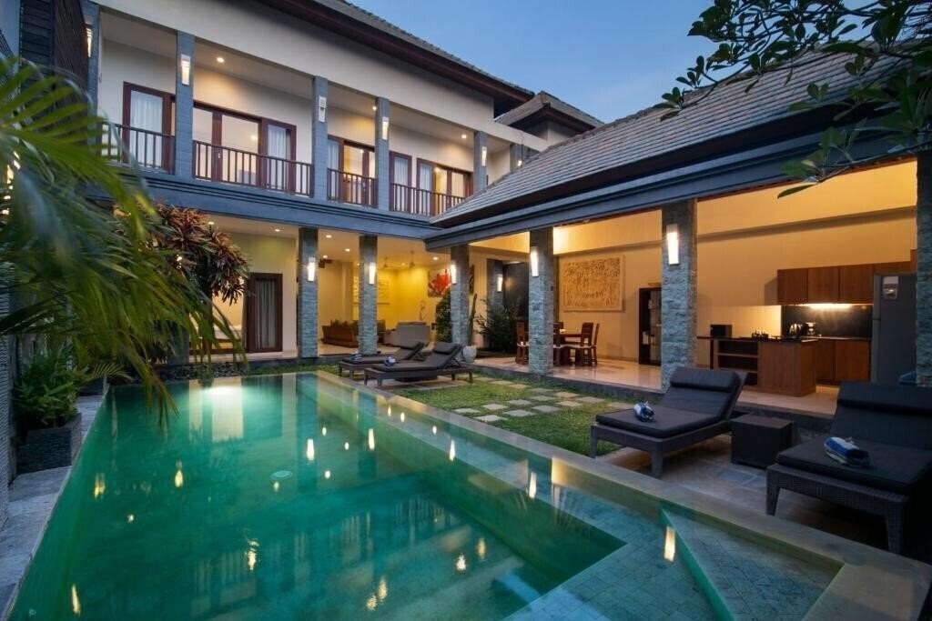 Отель Villa Verano At Echo Beach Canggu 4*