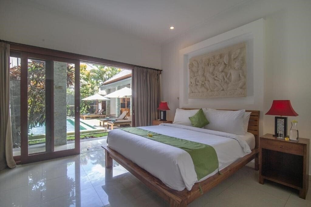 Фото Villa Verano At Echo Beach Canggu 4*