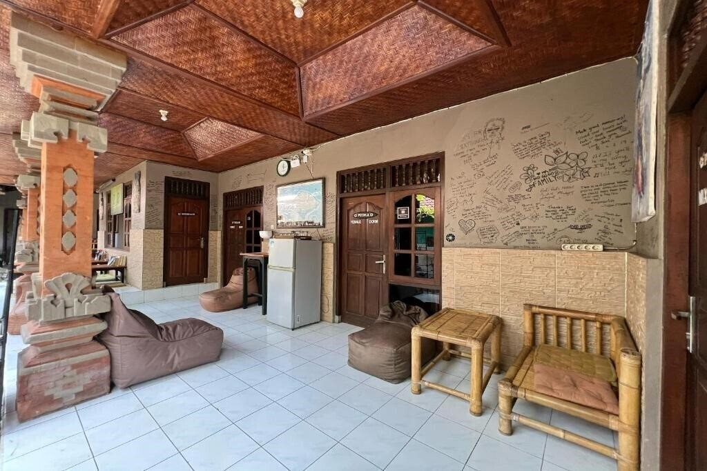 Фотография Padi-Padi Hostel & Bar 2*