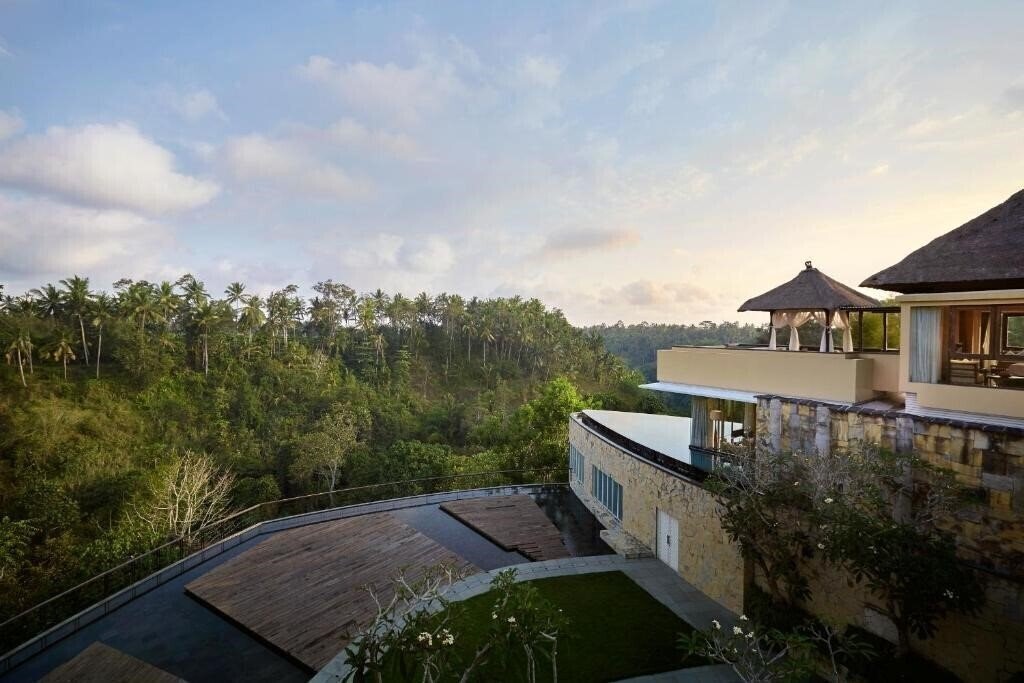 Картинка Kamandalu Resort & SPA 5*