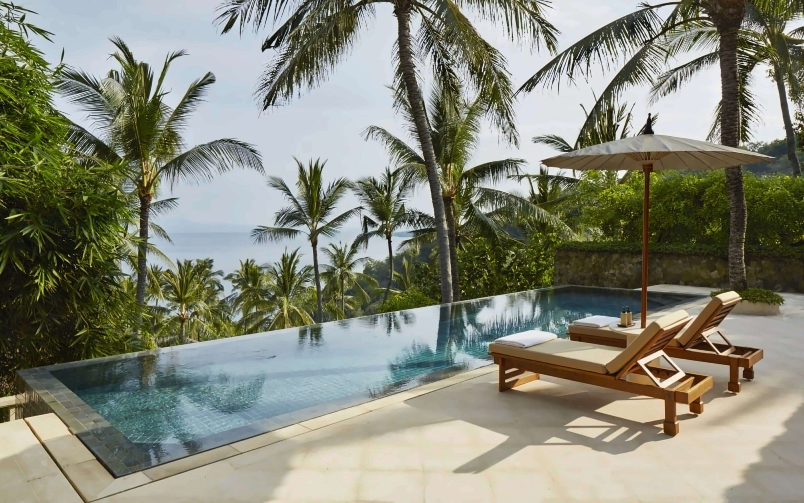 Готель Amankila 5*