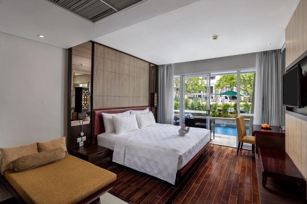 Фото Swiss - Belresort Watu Jimbar 4*