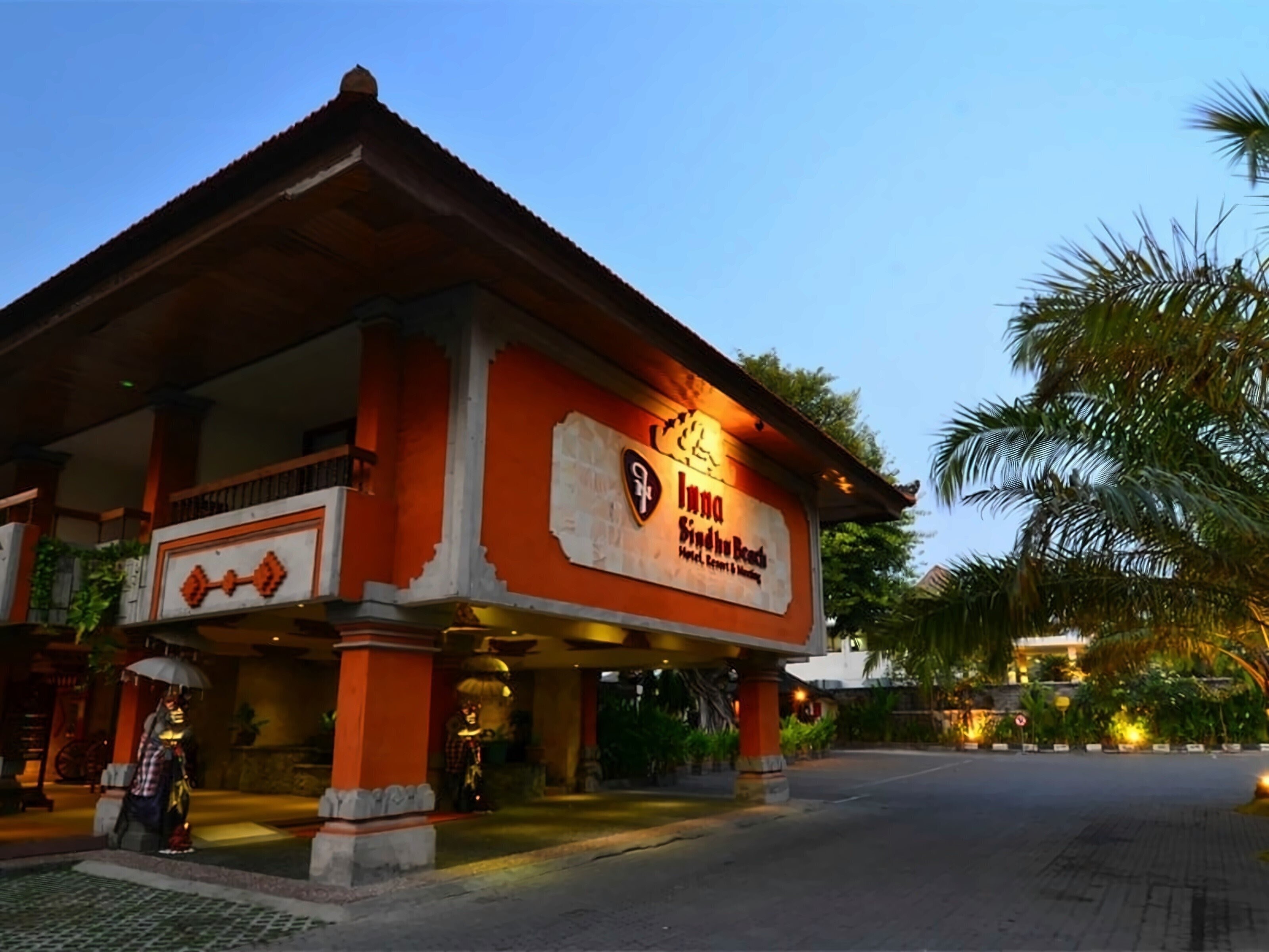 Готель Inna Sindhu Beach 3*