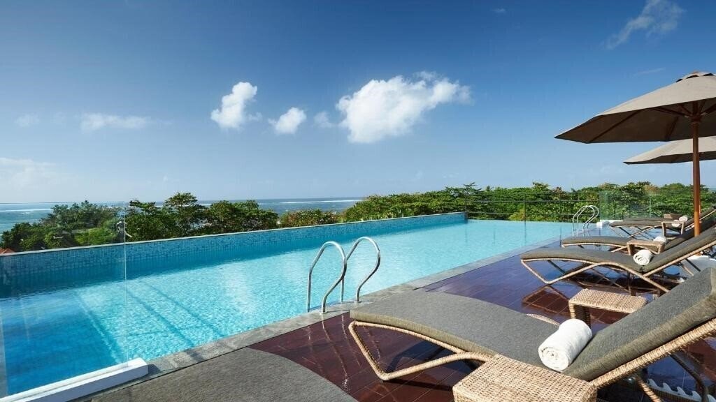 Готель Holiday Inn Sanur 4*