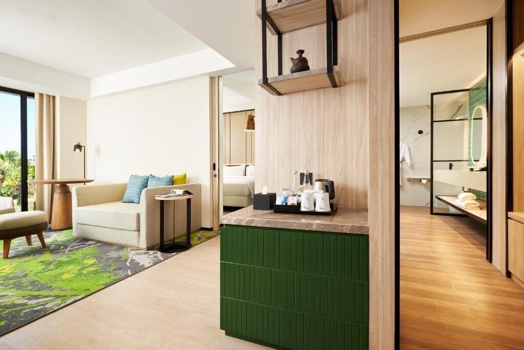 Фото Holiday Inn Sanur 4*
