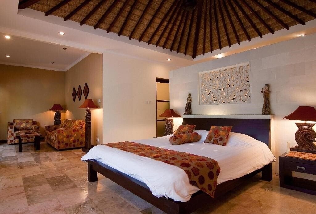Фото Ellora Villas 4*
