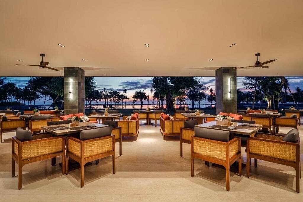 Картинка Bali Beach Hotel 5*