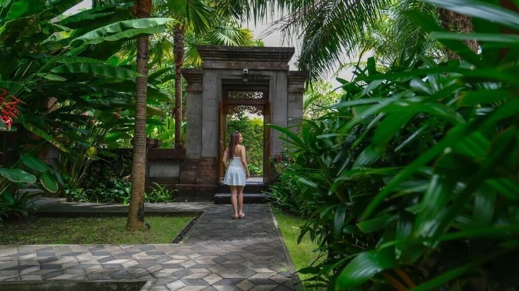 Отель Griya Shanti Suites 3*