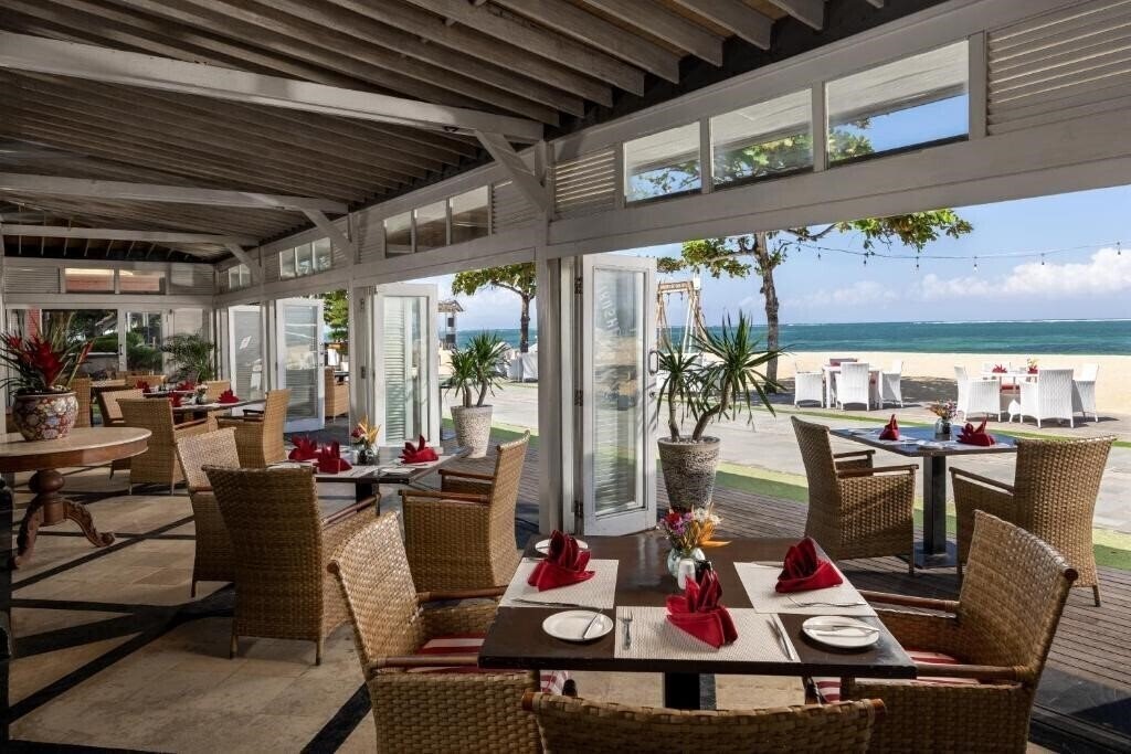 Фото Sanur Beach 4*