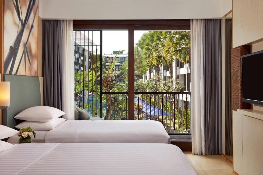 Фото Courtyard Marriott Seminyak 4*