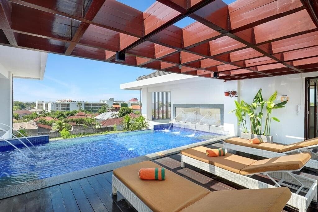 Картинка Harris Hotel Seminyak 4*