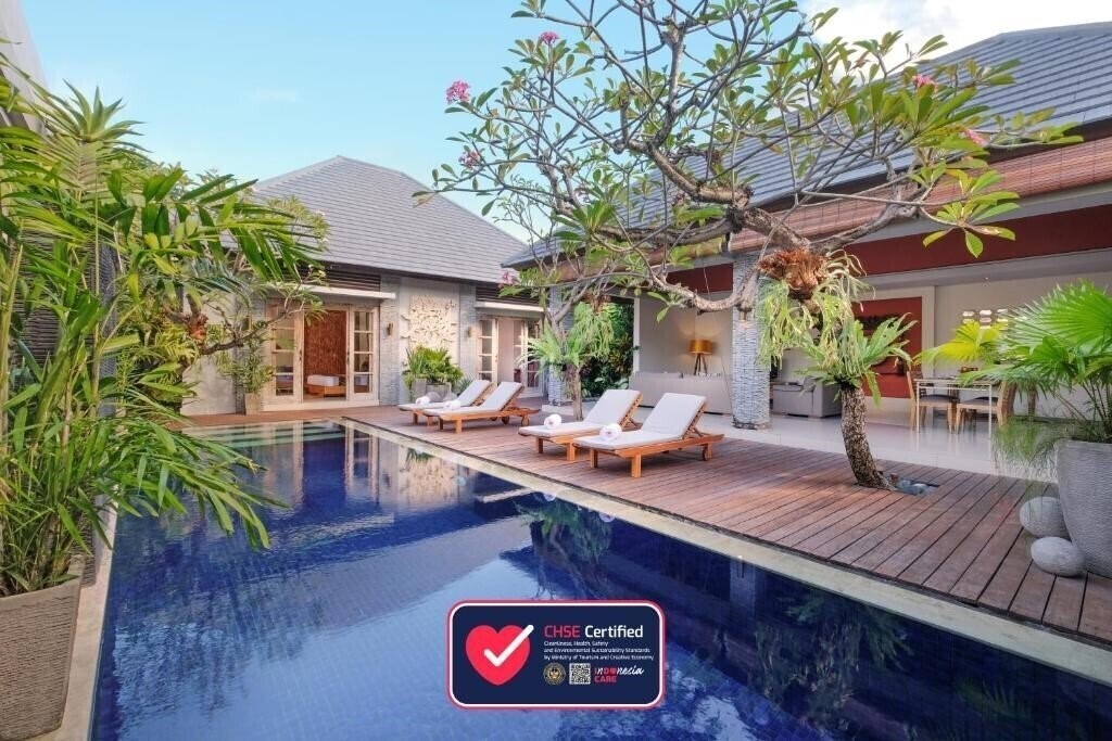 Готель The Wolas Villas 5*