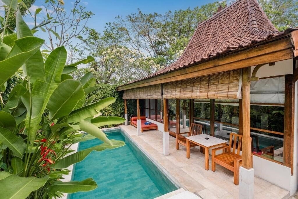 Отель Alam Bidadari Seminyak 4*