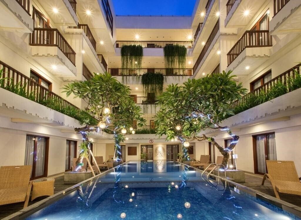 Изображение Sesnse Sunset Seminyak 3*