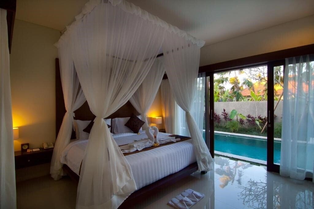 Отель The Awan Villas 4*