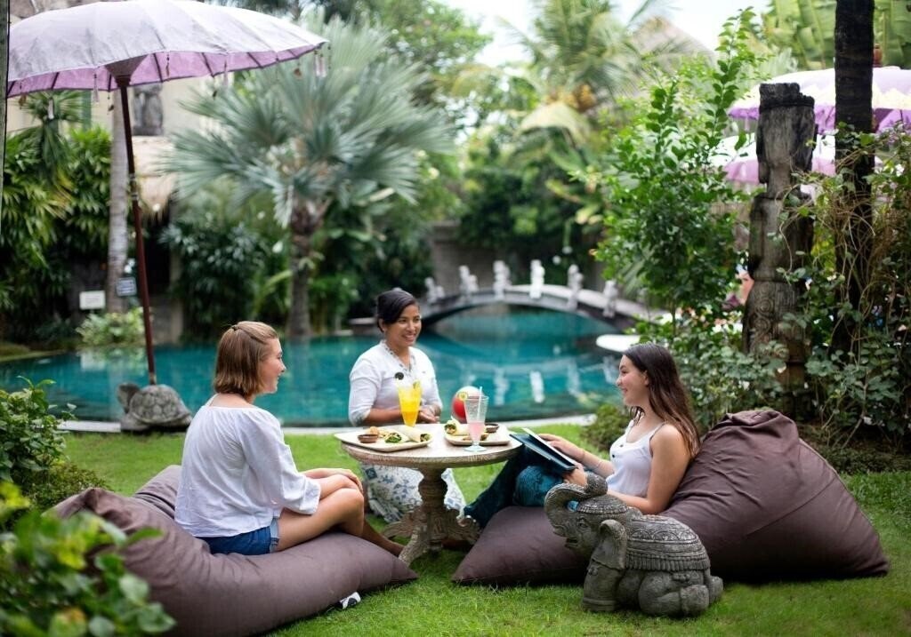 Фотографія Blue Karma Dijiwa Seminyak 4*