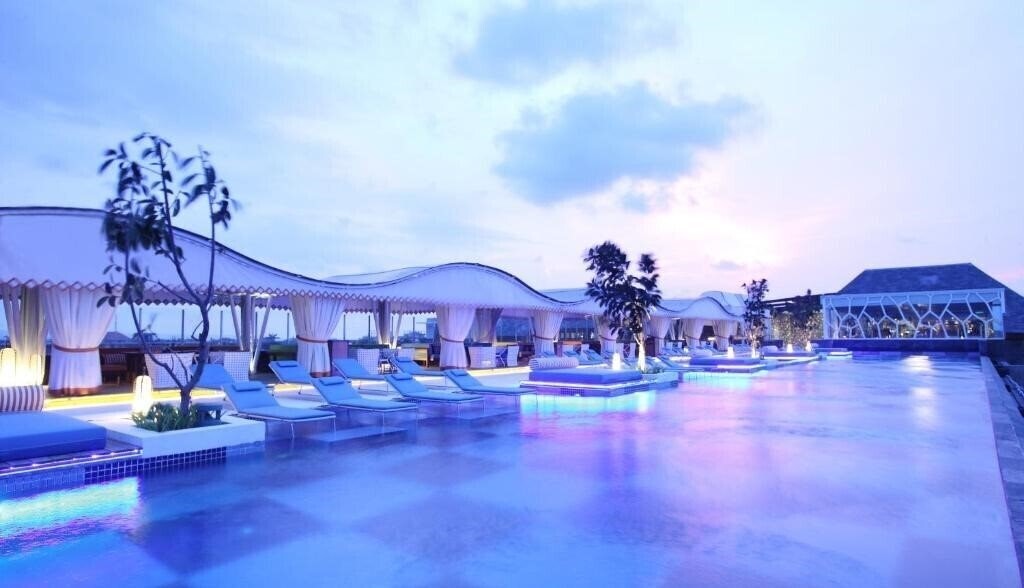 Готель Ts Suites Seminyak 5*