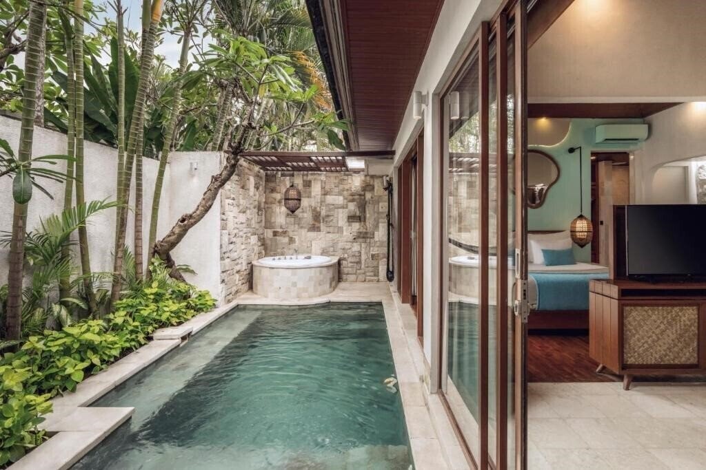 Фото Aksari Villa Seminyak by Ini Vie Hospitality 4*