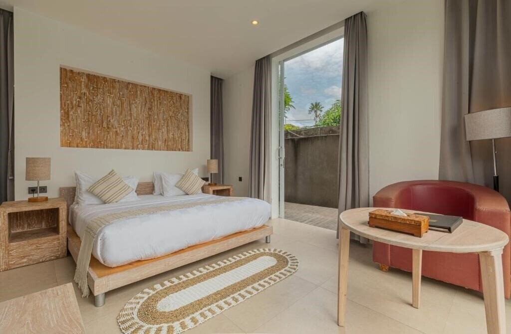 Фото Taman Mesari Luxury Villa 5*