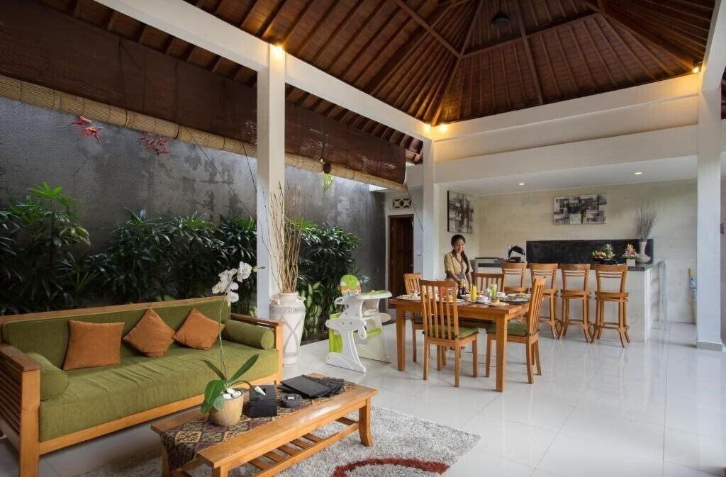 Фотография Sandi Agung Villa + 4*