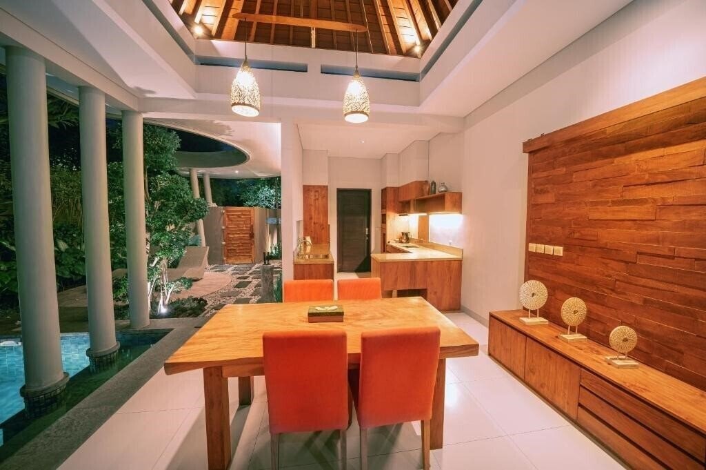 Фото The Kasih Villas & SPA 4*