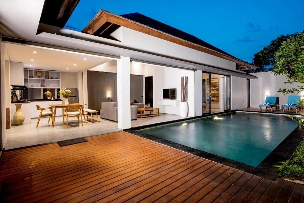 Готель Villa Dedayuh Seminyak 4*
