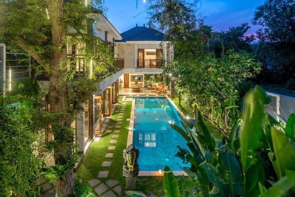 Готель Villa Khaleesi 4*