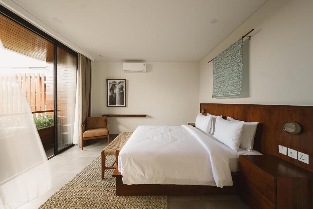 Фото Ruma Villas Seminyak 4*