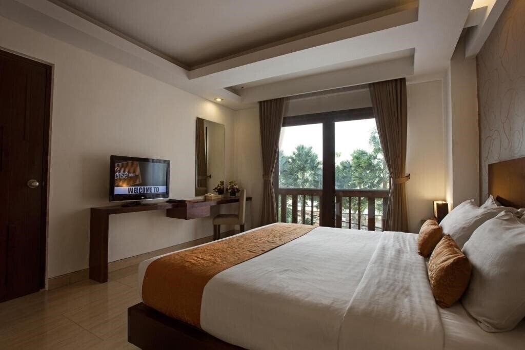 Фото Sense Hotel Seminyak 4*