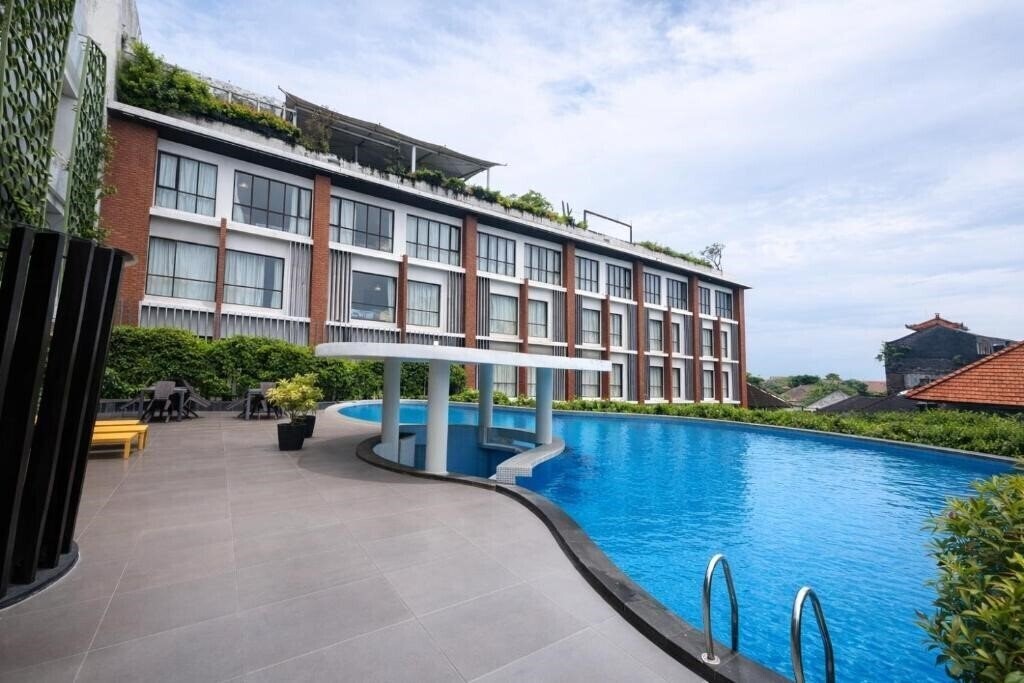 Готель Ion Bali Benoa 3*