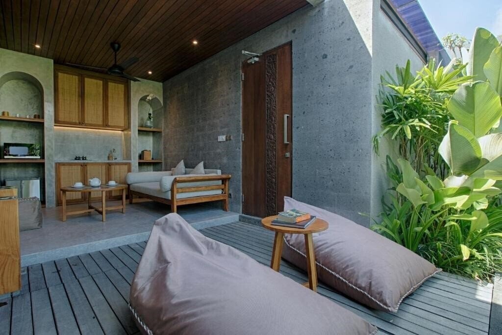 Фотография Taman Dharmawangsa Suites Villa вилла