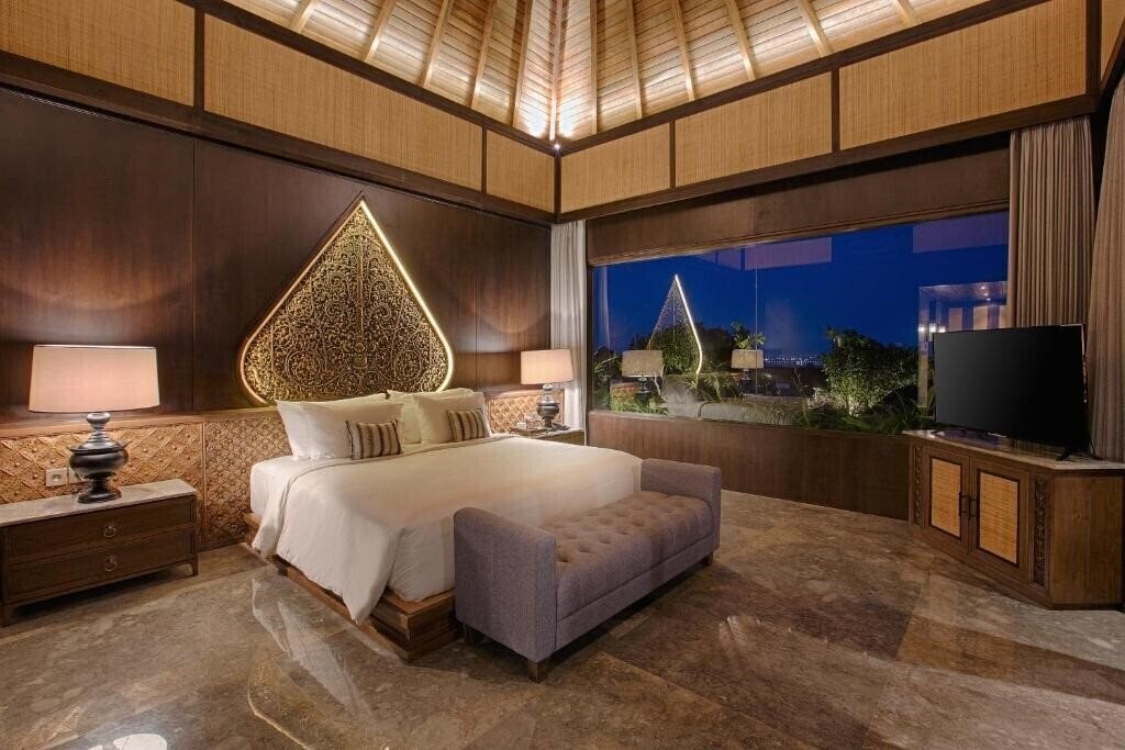 Изображение Taman Dharmawangsa Suites Villa вилла
