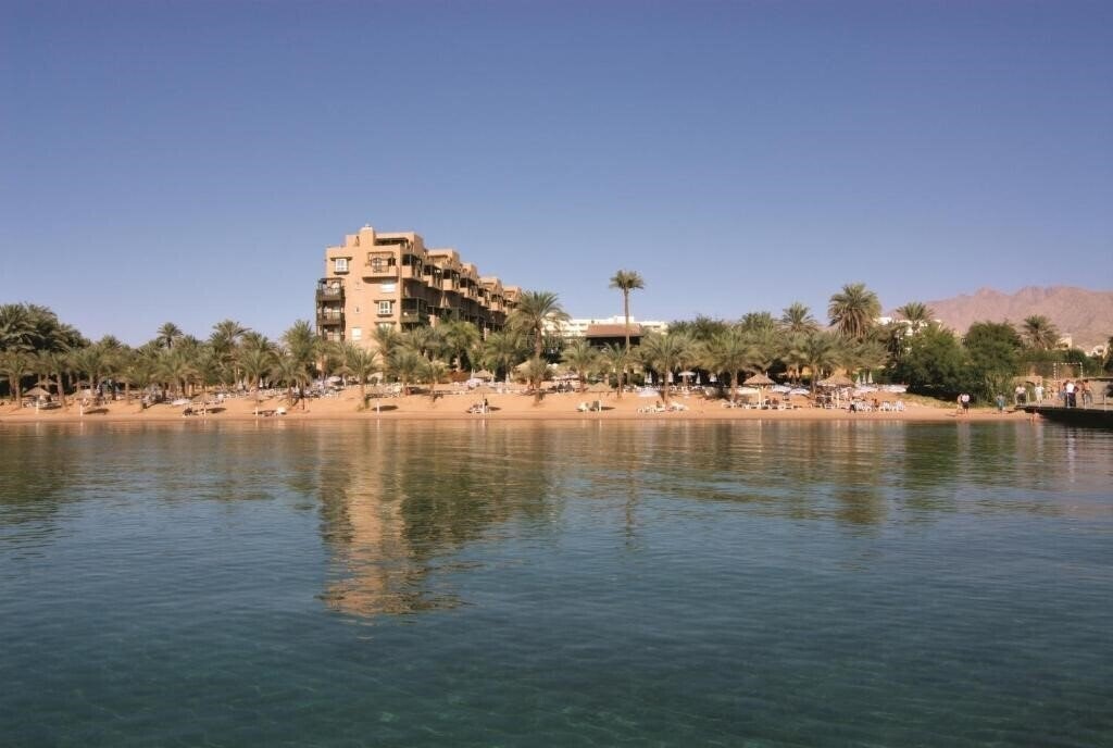 Отель Movenpick Aqaba Resort 5*
